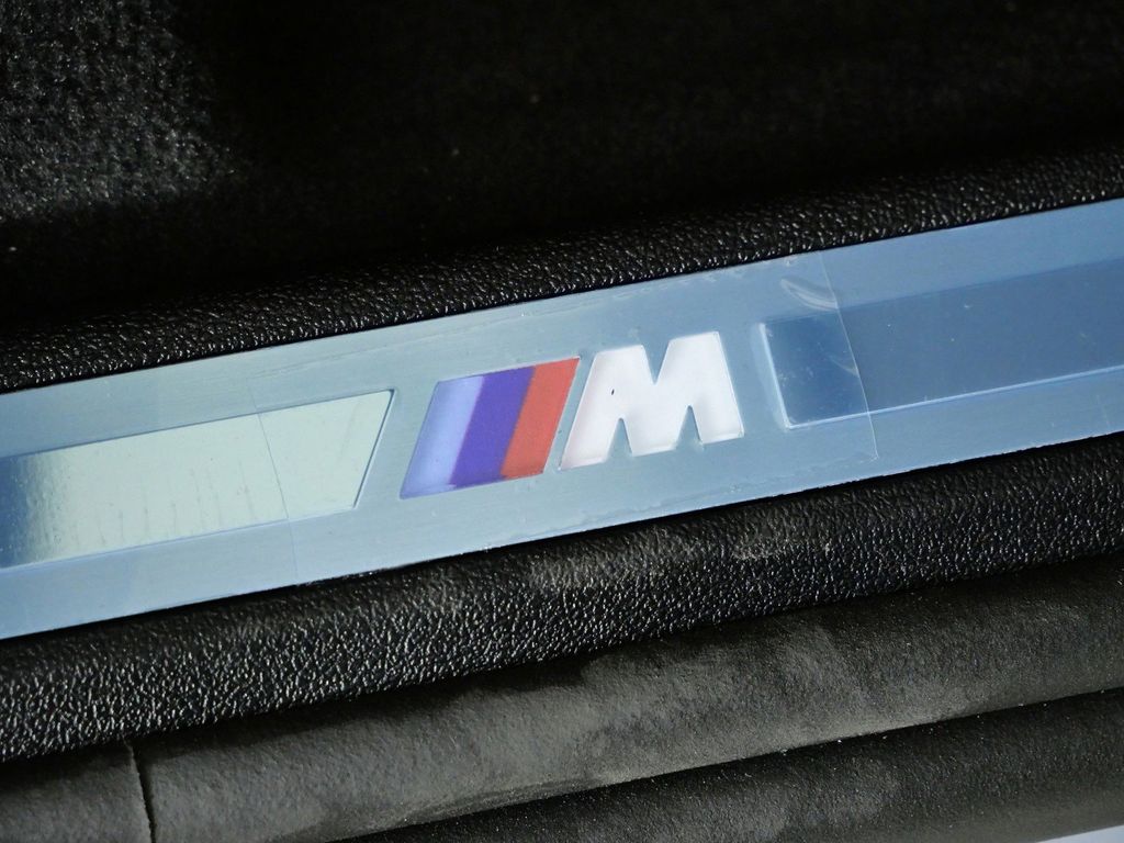 Thumbnail: 2026 BMW X5 - 16