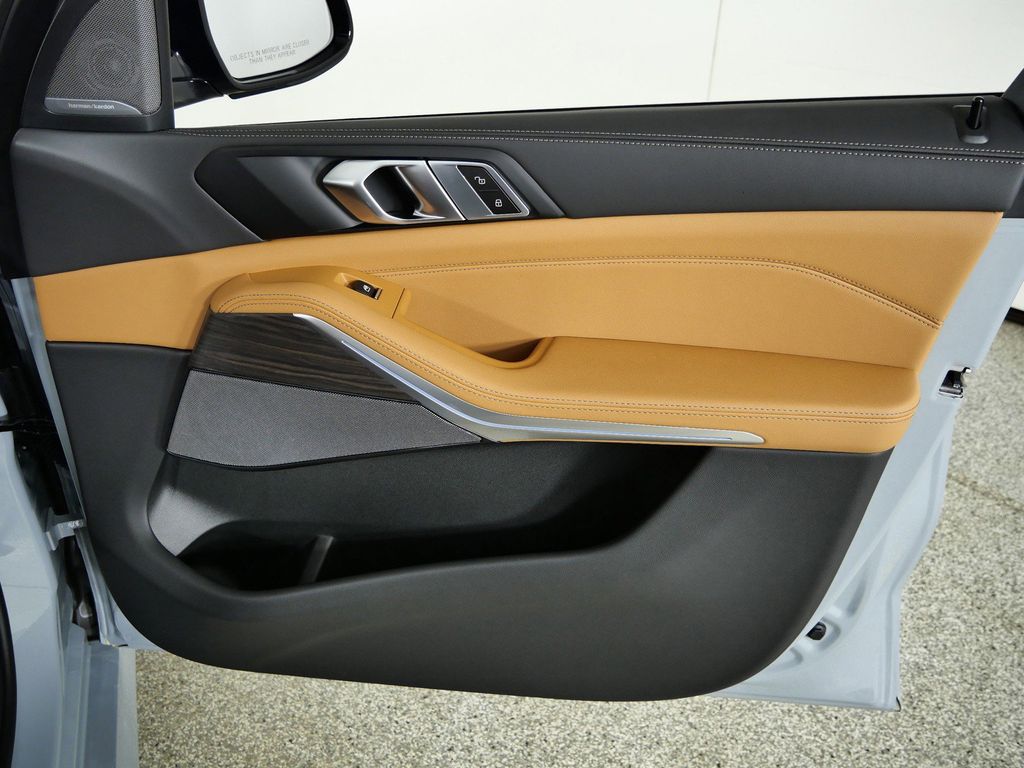 Thumbnail: 2026 BMW X5 - 28