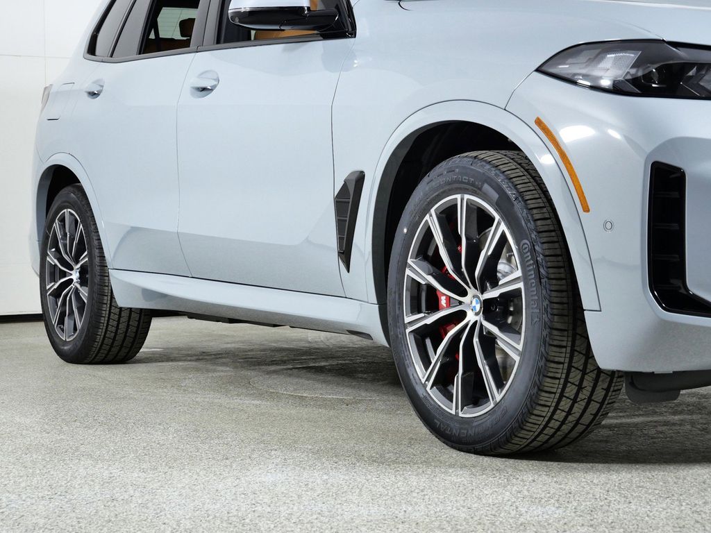 Thumbnail: 2026 BMW X5 - 8