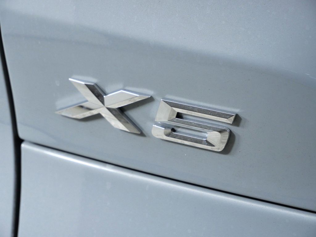 Thumbnail: 2026 BMW X5 - 23