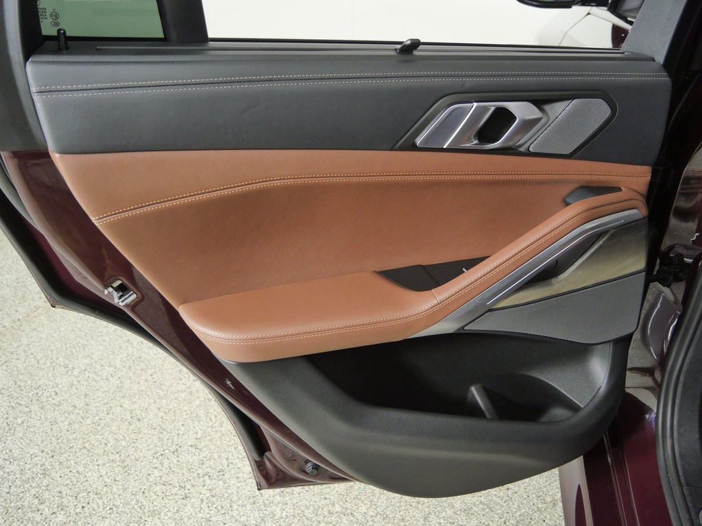 Thumbnail: 2024 BMW X6 - 35