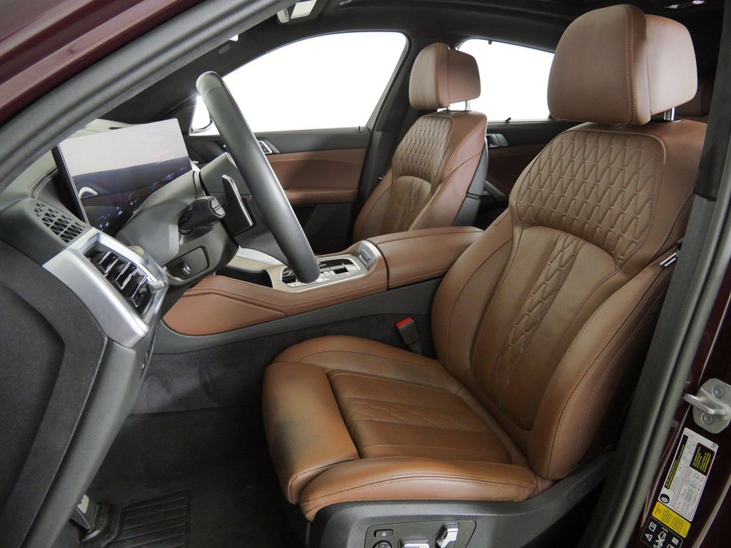 Thumbnail: 2024 BMW X6 - 40