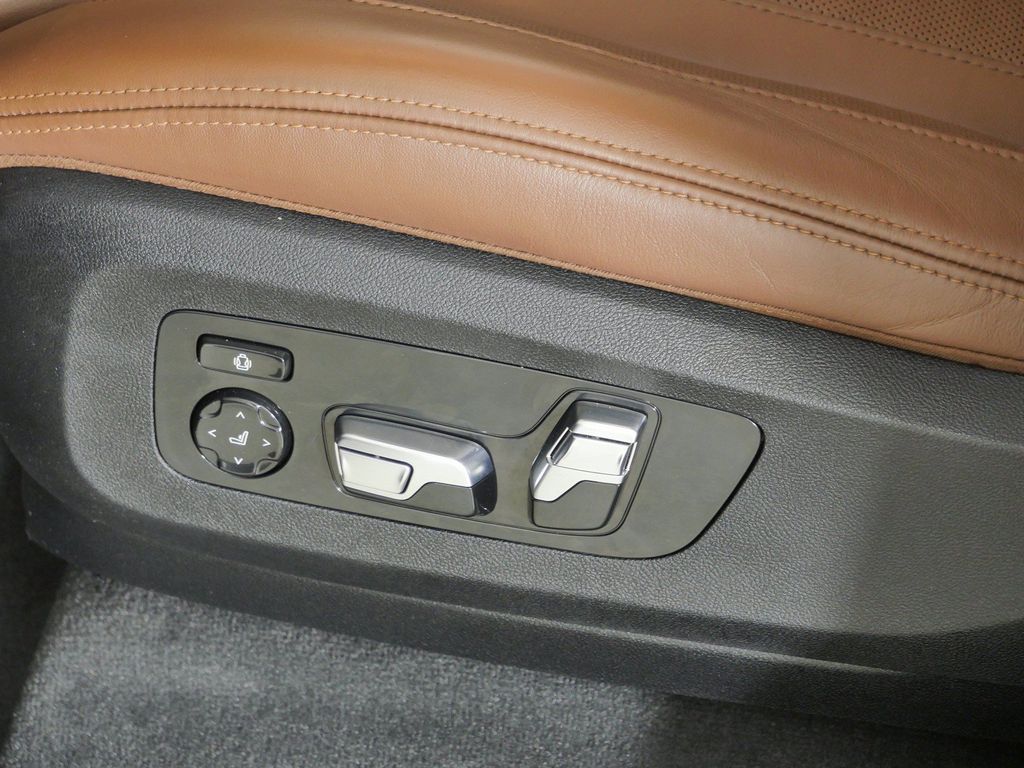Thumbnail: 2024 BMW X6 - 43