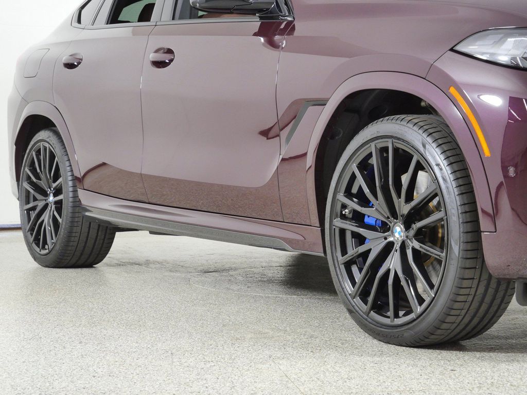 Thumbnail: 2024 BMW X6 - 8