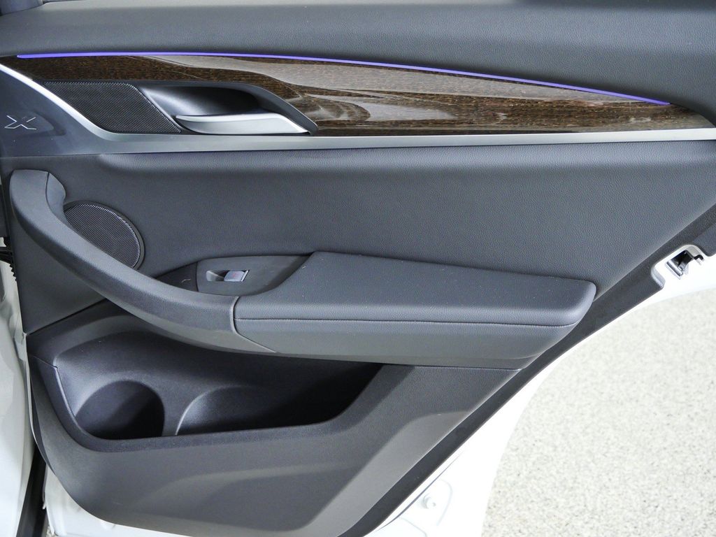 Thumbnail: 2023 BMW X3 - 31