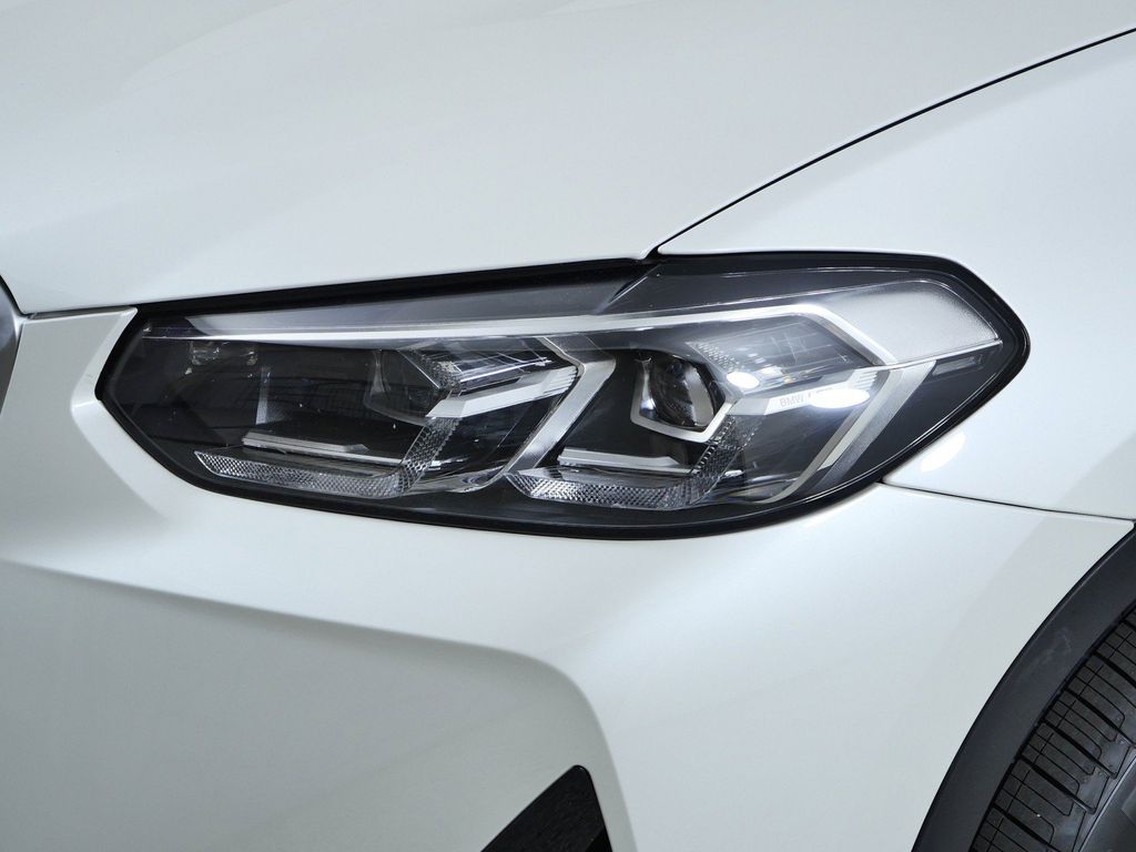 Thumbnail: 2023 BMW X3 - 18