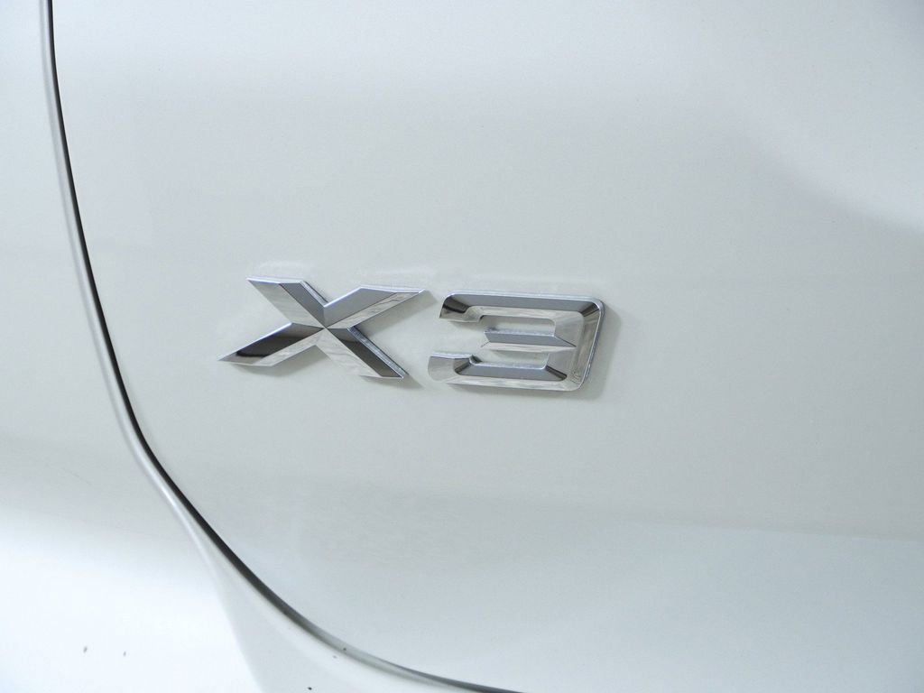 Thumbnail: 2023 BMW X3 - 23