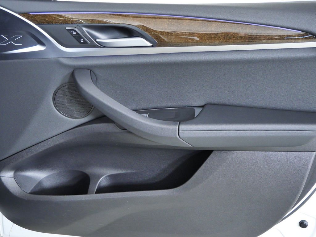 Thumbnail: 2023 BMW X3 - 29