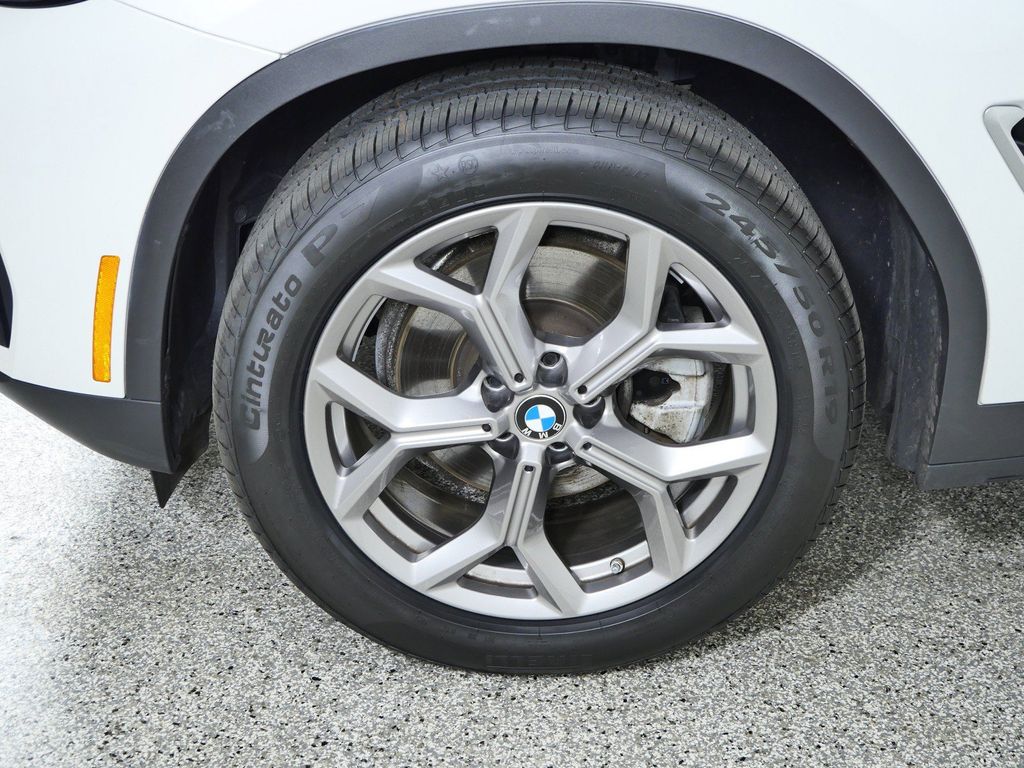 Thumbnail: 2023 BMW X3 - 27
