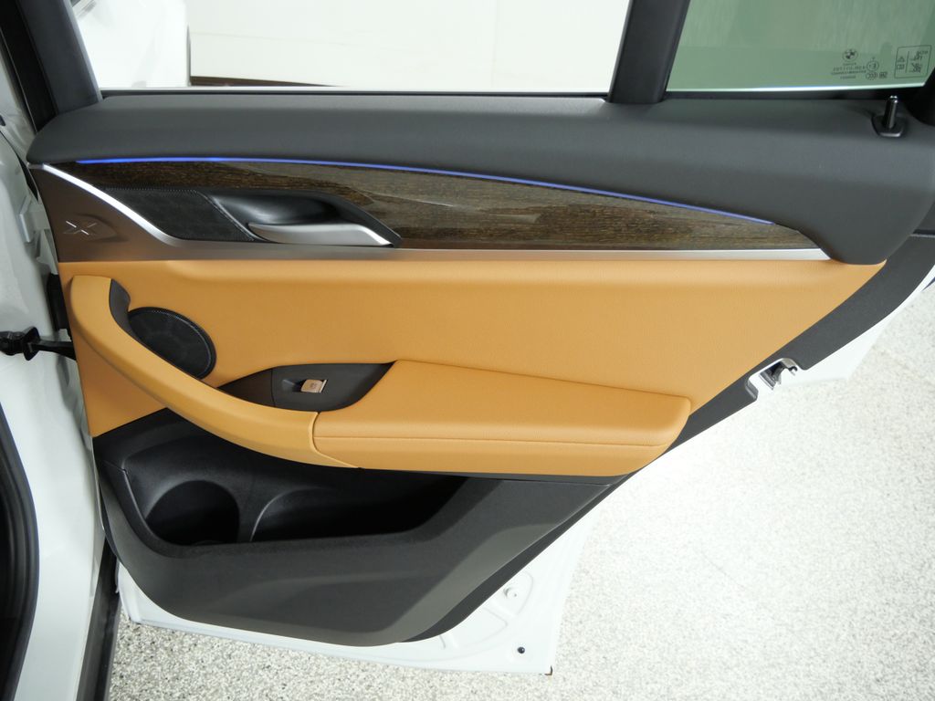 Thumbnail: 2023 BMW X3 - 32