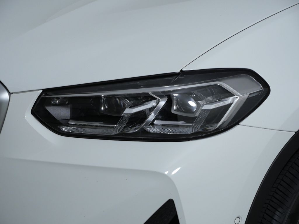 Thumbnail: 2023 BMW X3 - 18