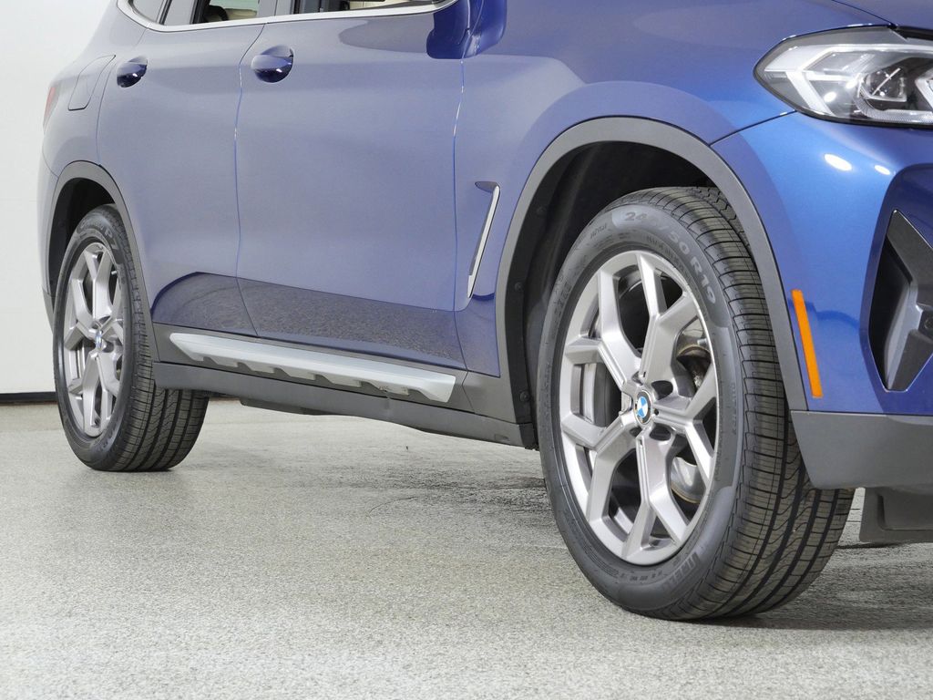 Thumbnail: 2022 BMW X3 - 8