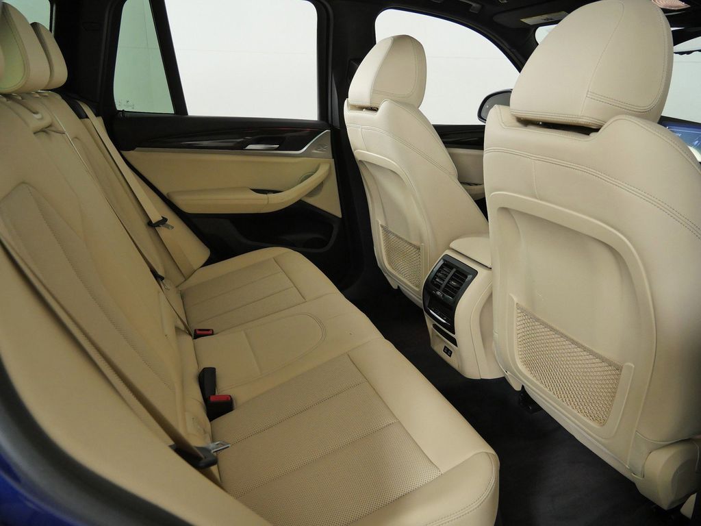 Thumbnail: 2022 BMW X3 - 11