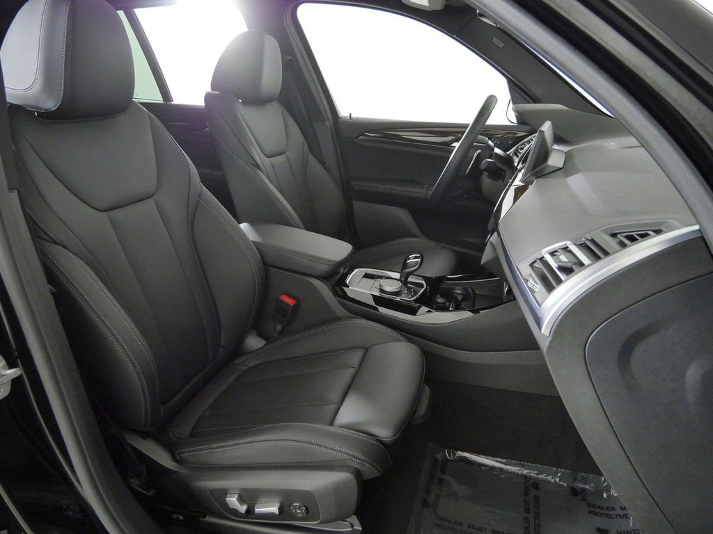 Thumbnail: 2024 BMW X3 - 10
