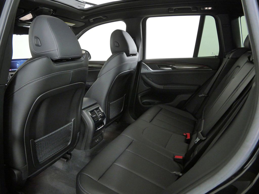 Thumbnail: 2024 BMW X3 - 35