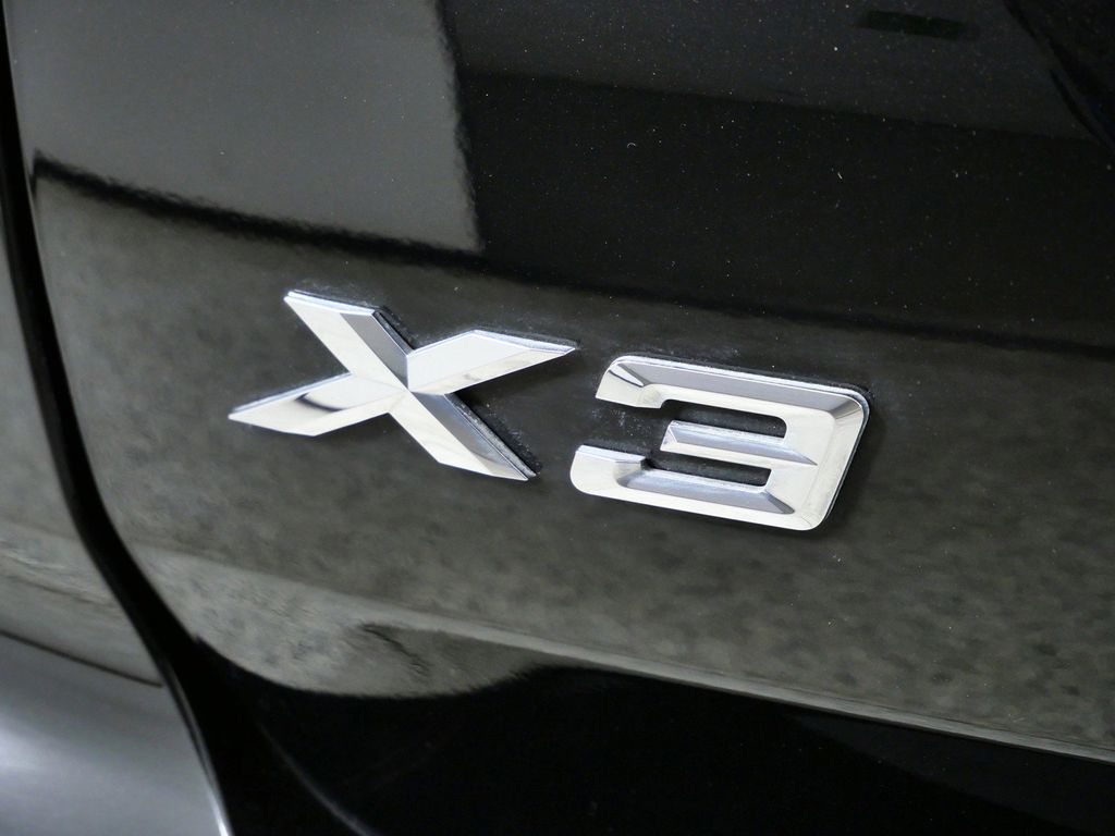 Thumbnail: 2022 BMW X3 - 22