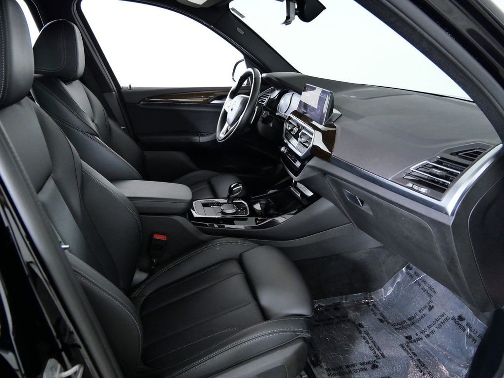 Thumbnail: 2022 BMW X3 - 8