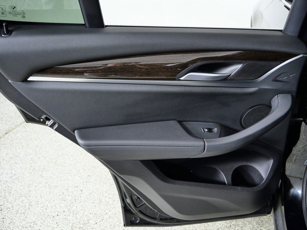 Thumbnail: 2022 BMW X3 - 31