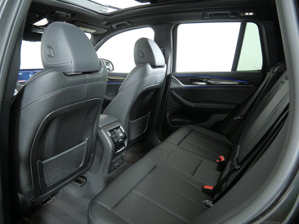 Thumbnail: 2024 BMW X3 - 35