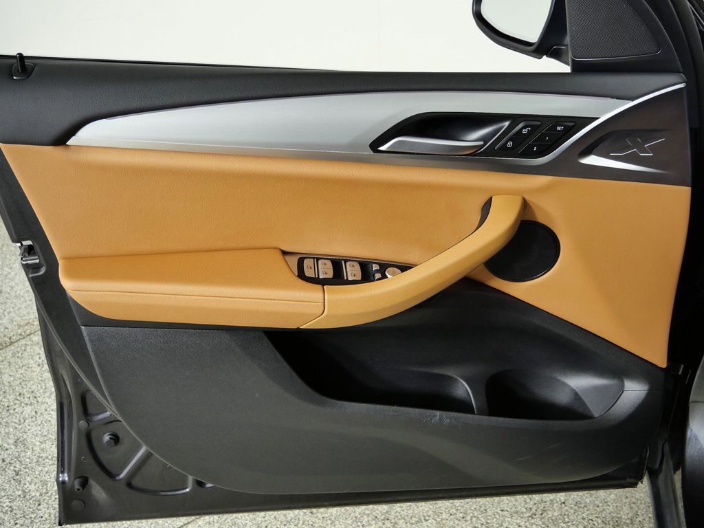 Thumbnail: 2023 BMW X3 - 36