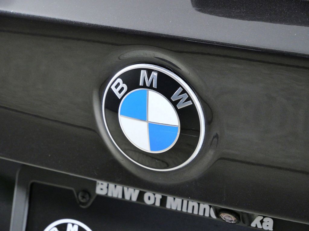 Thumbnail: 2023 BMW X3 - 21