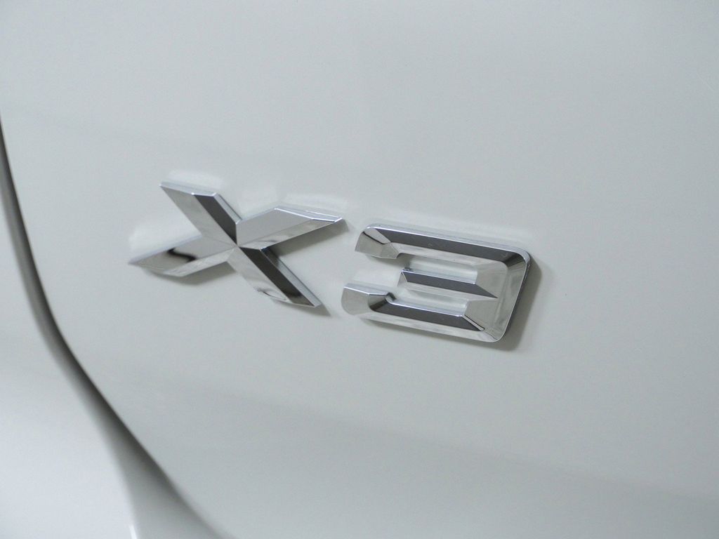 Thumbnail: 2023 BMW X3 - 24