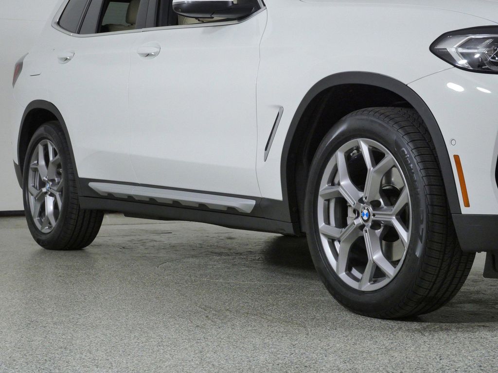 Thumbnail: 2023 BMW X3 - 8