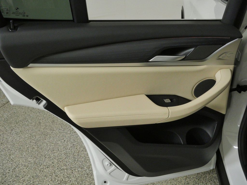Thumbnail: 2023 BMW X3 - 34