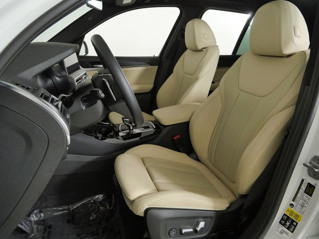 Thumbnail: 2023 BMW X3 - 39