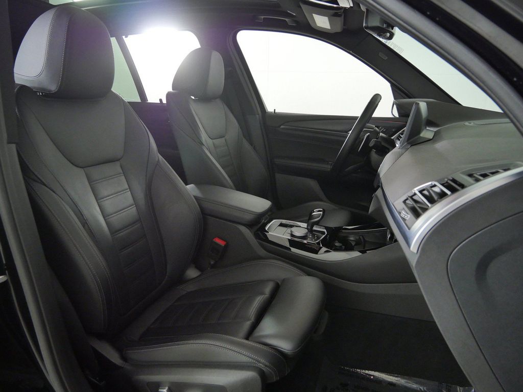 Thumbnail: 2024 BMW X3 - 10