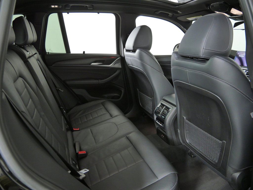 Thumbnail: 2024 BMW X3 - 11