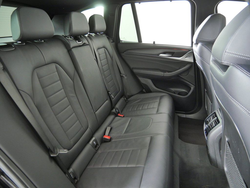 Thumbnail: 2024 BMW X3 - 32