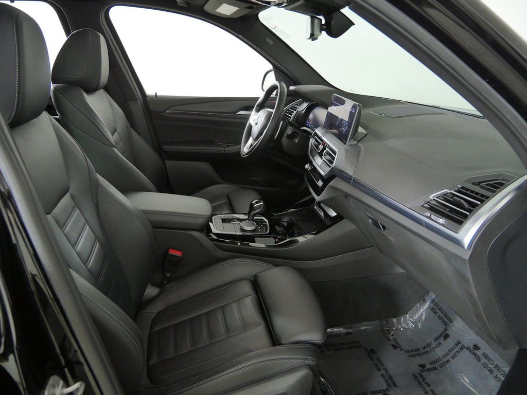Thumbnail: 2024 BMW X3 - 9