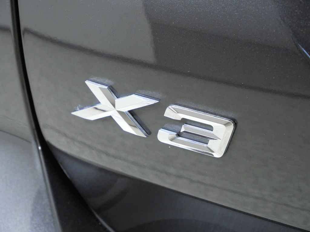 Thumbnail: 2023 BMW X3 - 25