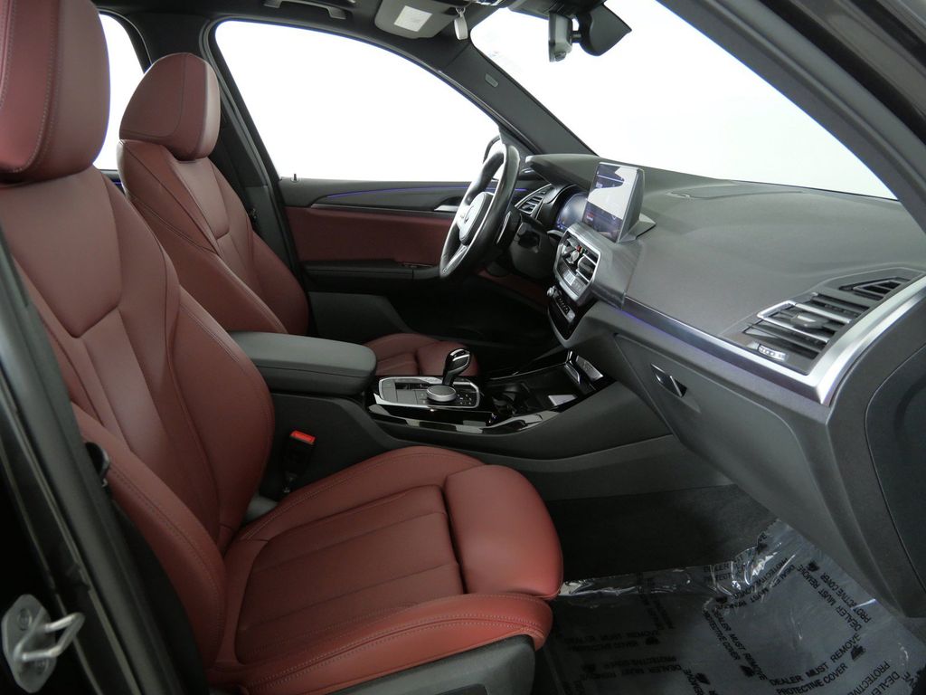 Thumbnail: 2023 BMW X3 - 9