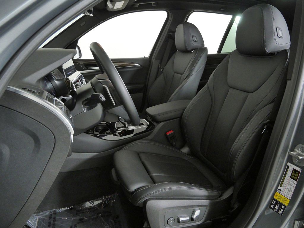 Thumbnail: 2023 BMW X3 - 38