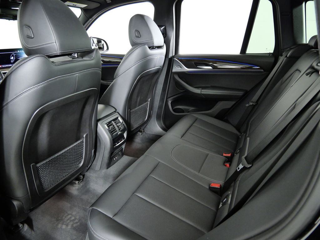 Thumbnail: 2022 BMW X3 - 33