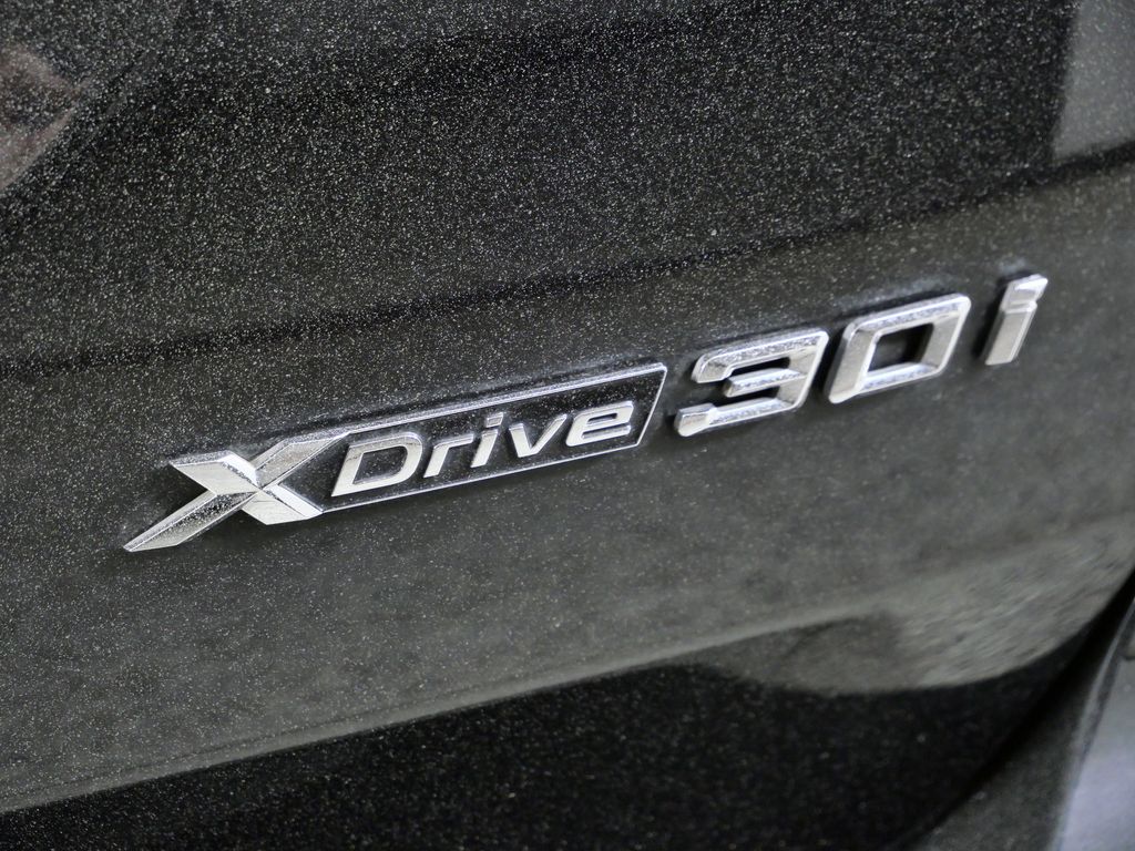 Thumbnail: 2022 BMW X3 - 21