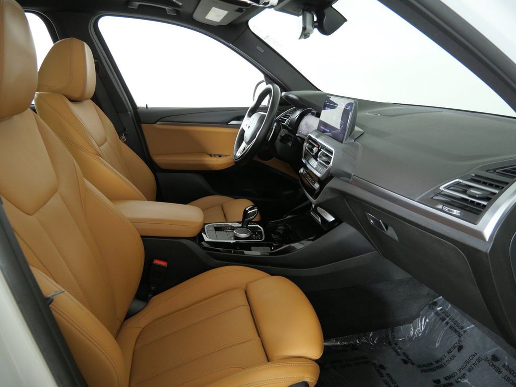 Thumbnail: 2024 BMW X3 - 9