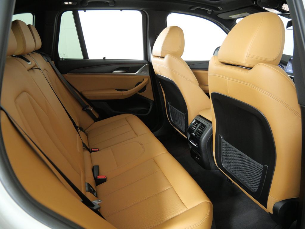 Thumbnail: 2024 BMW X3 - 11