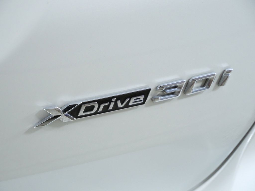 Thumbnail: 2024 BMW X3 - 22