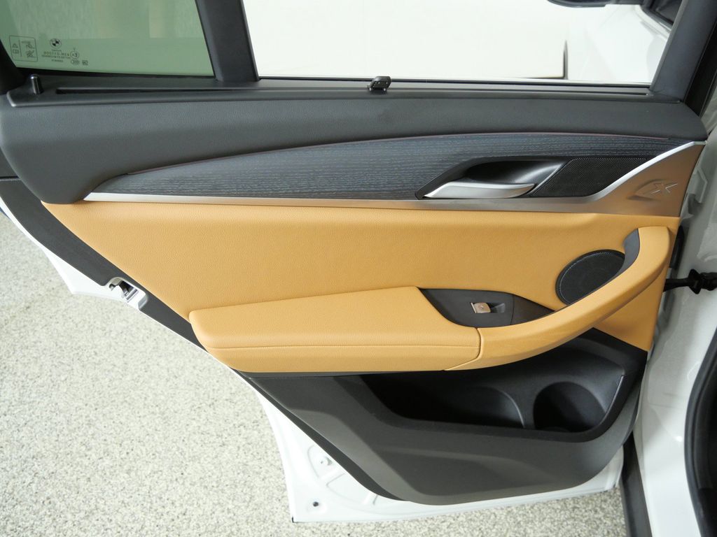 Thumbnail: 2024 BMW X3 - 33