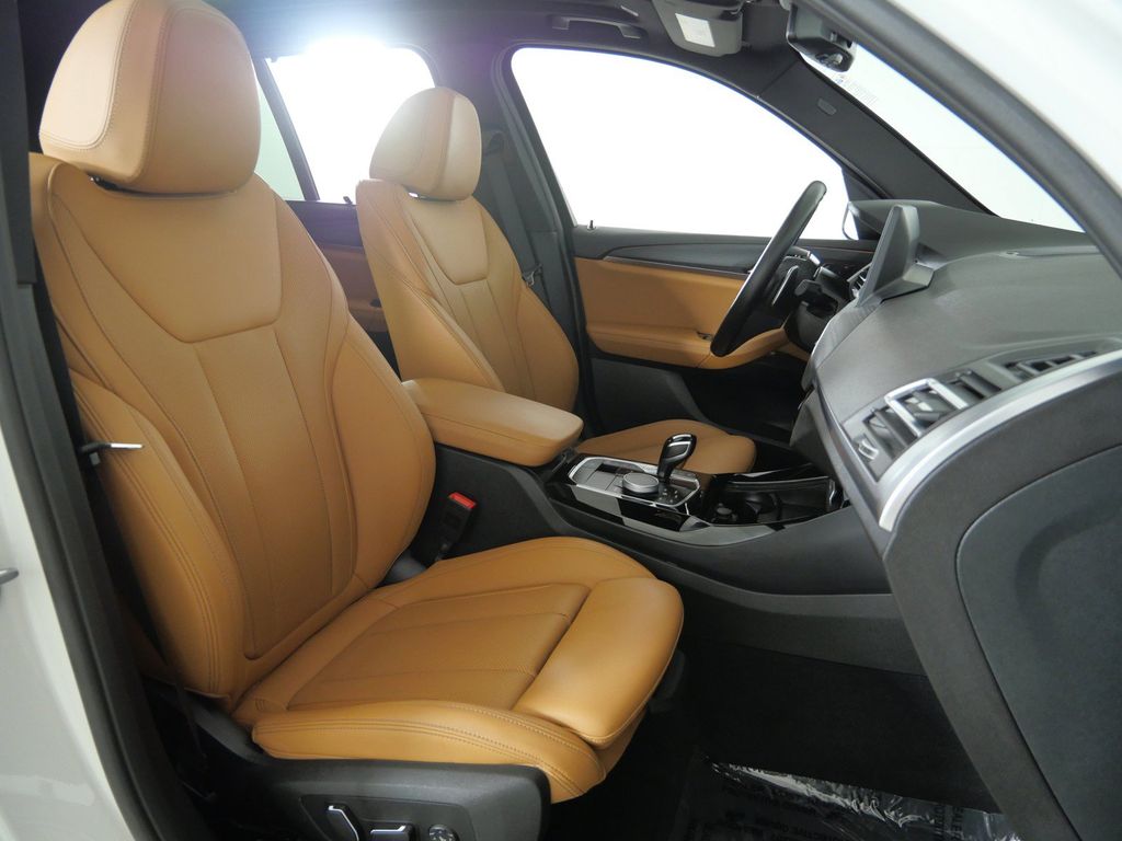 Thumbnail: 2024 BMW X3 - 10