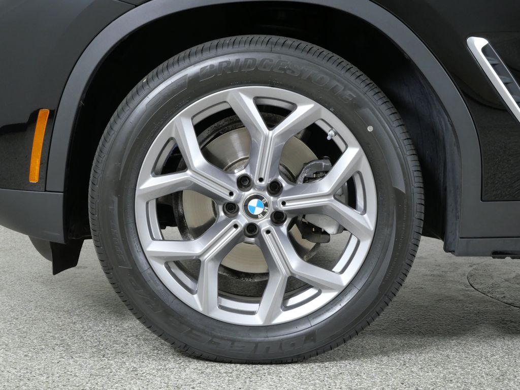 Thumbnail: 2024 BMW X3 - 26