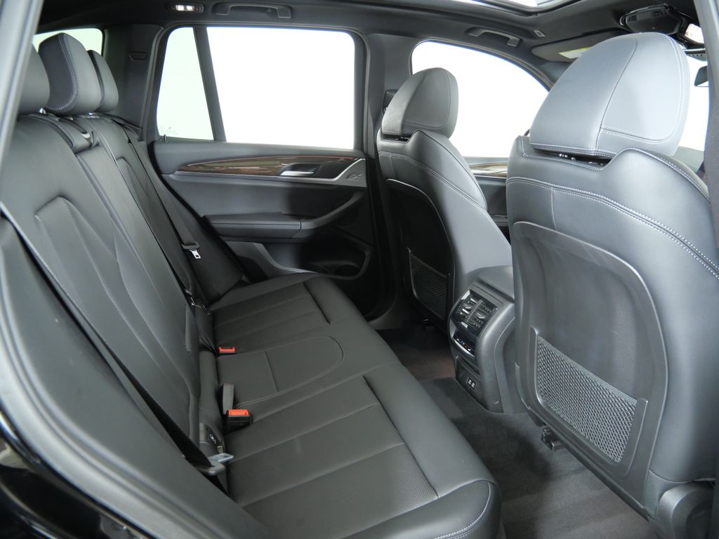 Thumbnail: 2024 BMW X3 - 11
