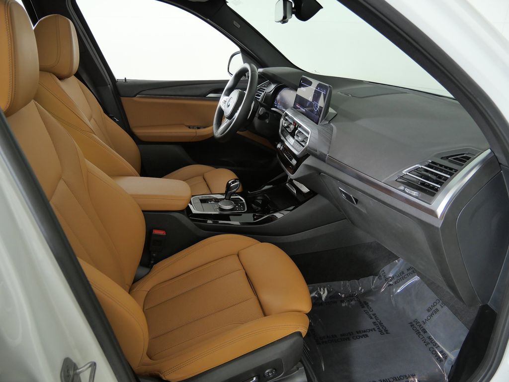 Thumbnail: 2024 BMW X3 - 9