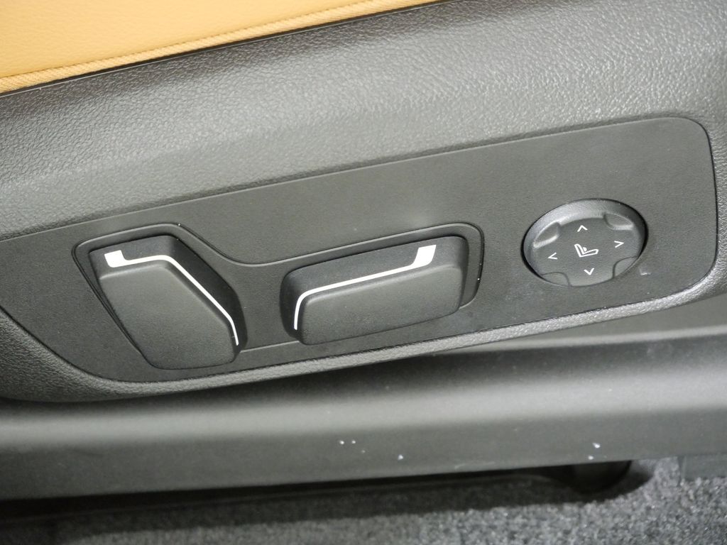 Thumbnail: 2024 BMW X3 - 30