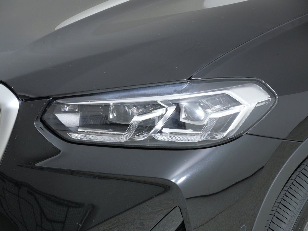 Thumbnail: 2023 BMW X3 - 15