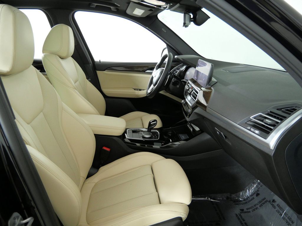 Thumbnail: 2023 BMW X3 - 8