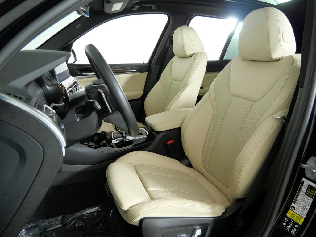 Thumbnail: 2023 BMW X3 - 38